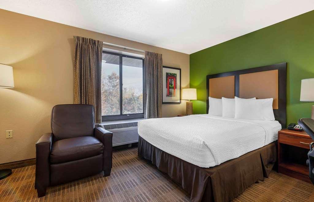 Extended Stay America Select Suites - Rockford - State Street Phòng bức ảnh