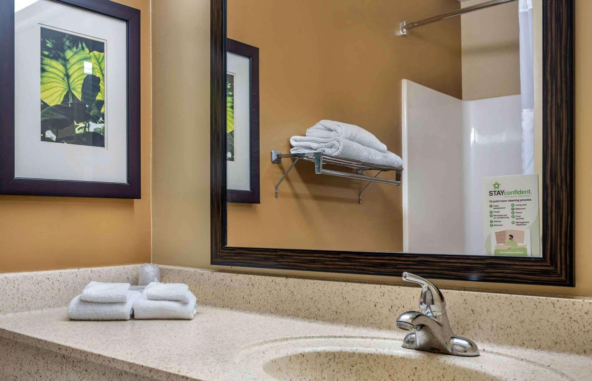 Extended Stay America Select Suites - Rockford - State Street Ngoại thất bức ảnh
