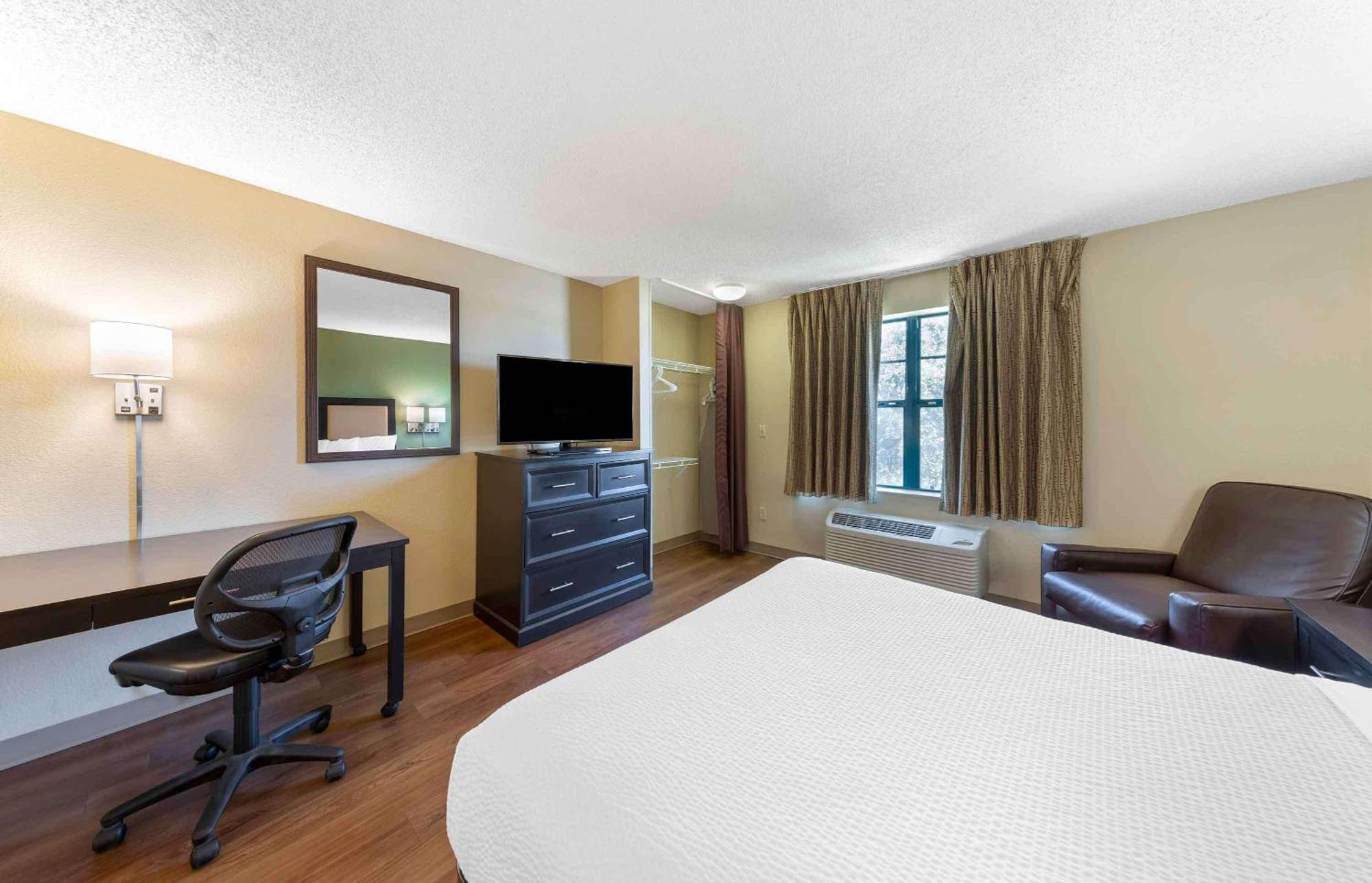 Extended Stay America Select Suites - Rockford - State Street Ngoại thất bức ảnh