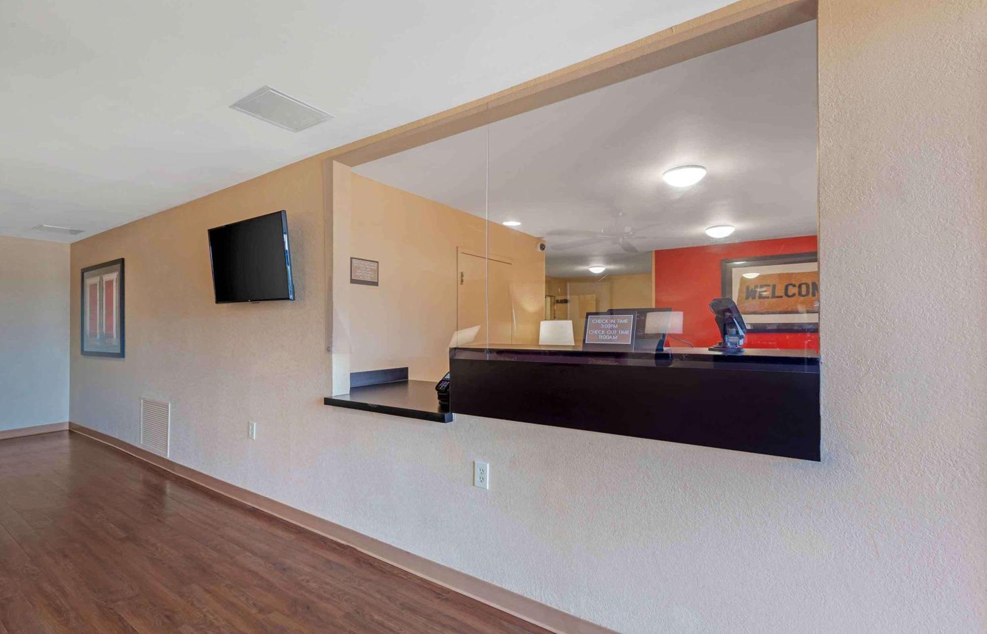 Extended Stay America Select Suites - Rockford - State Street Ngoại thất bức ảnh